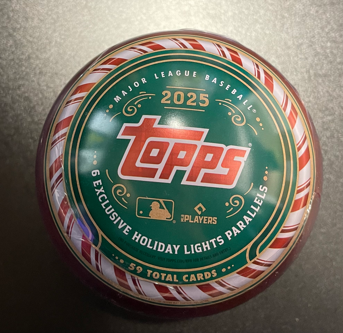 Topps Holiday Baseball Collector’s Tin 2025 – MLB Trading Cards image 0