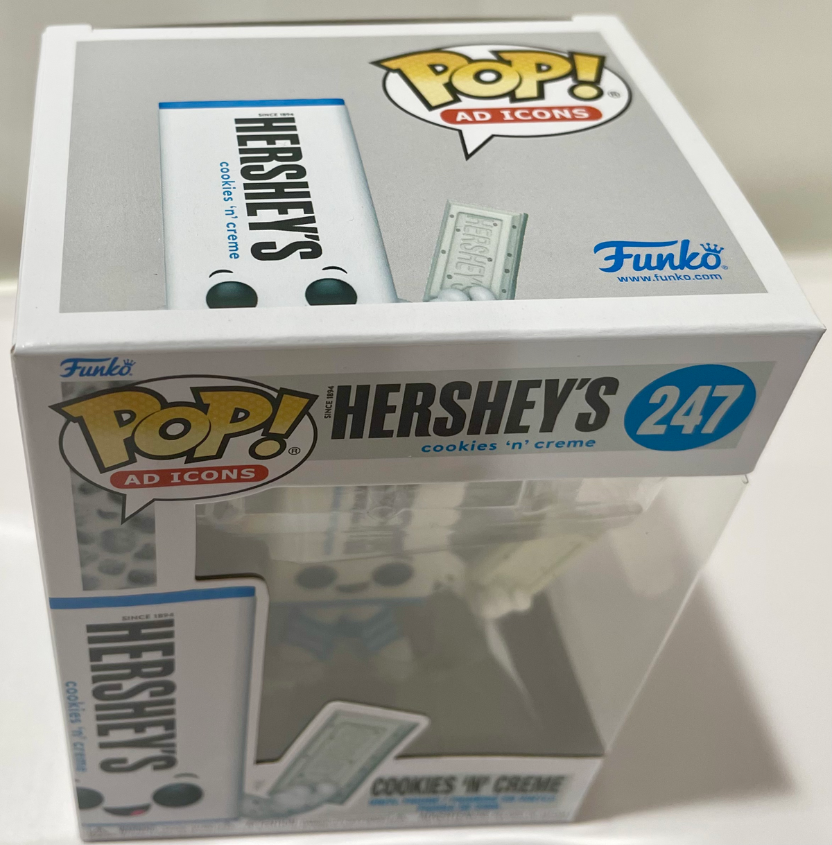 Hershey's Cookies 'N' Creme Funko Pop Vinyl Figure #247 image 5