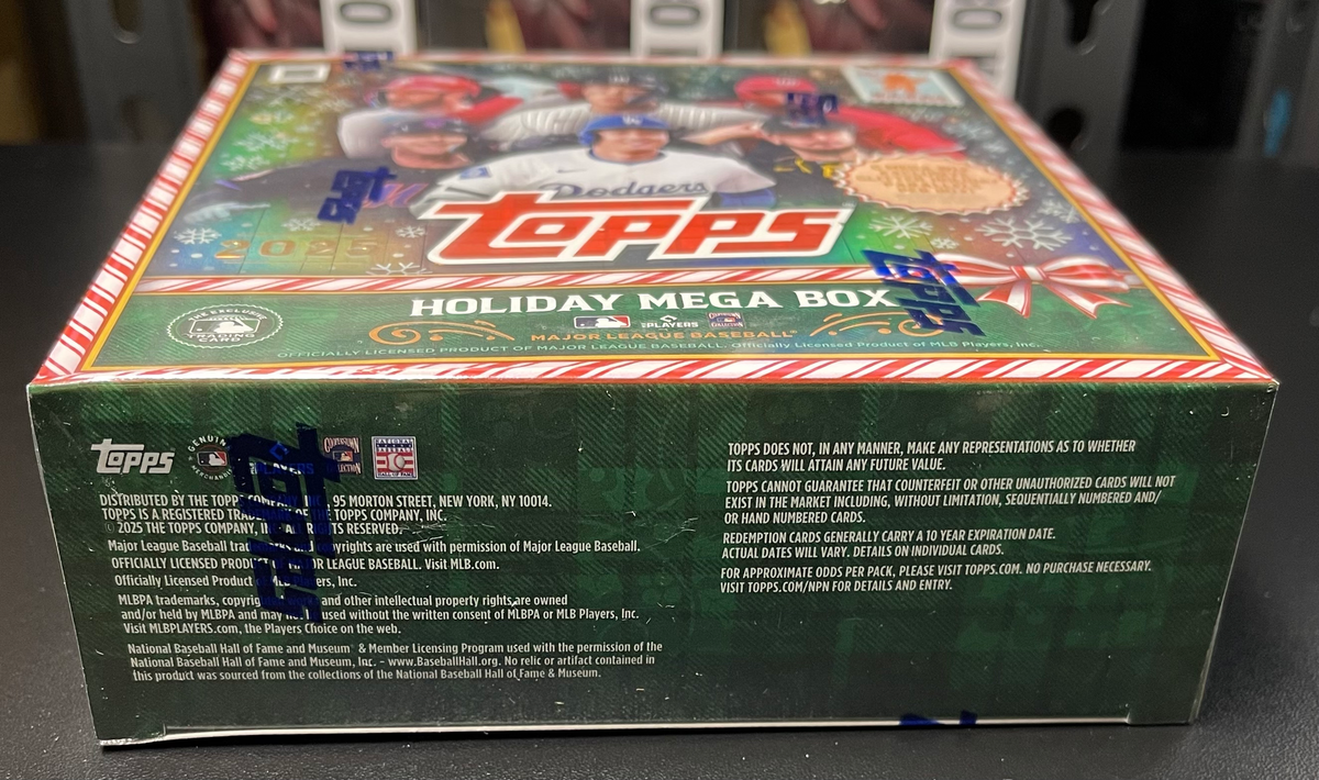 2025 Topps Holiday Baseball Mega Box - MLB Trading Cards image 4