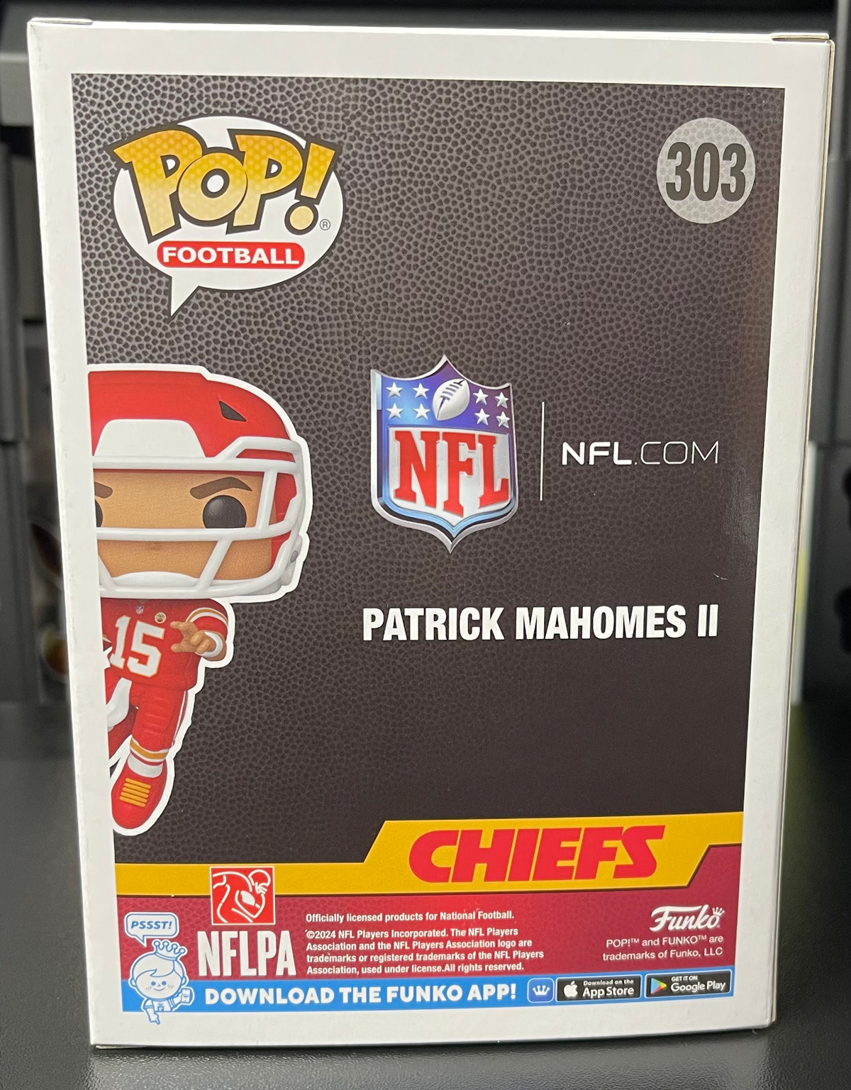 Patrick Mahomes II Funko Pop! #303 NFL Chiefs – Target Con Exclusive image 2
