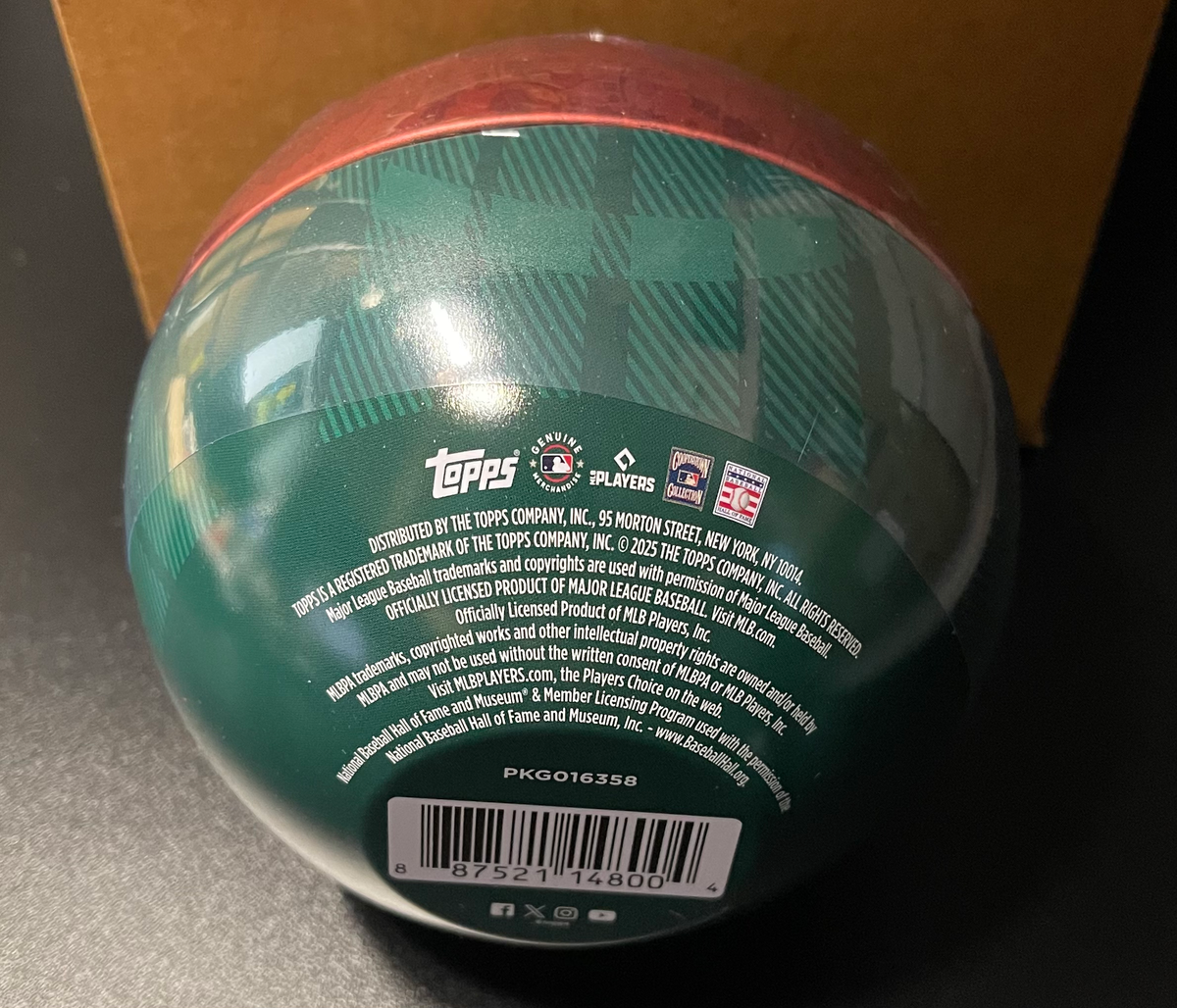 Topps Holiday Baseball Collector’s Tin 2025 – MLB Trading Cards image 2