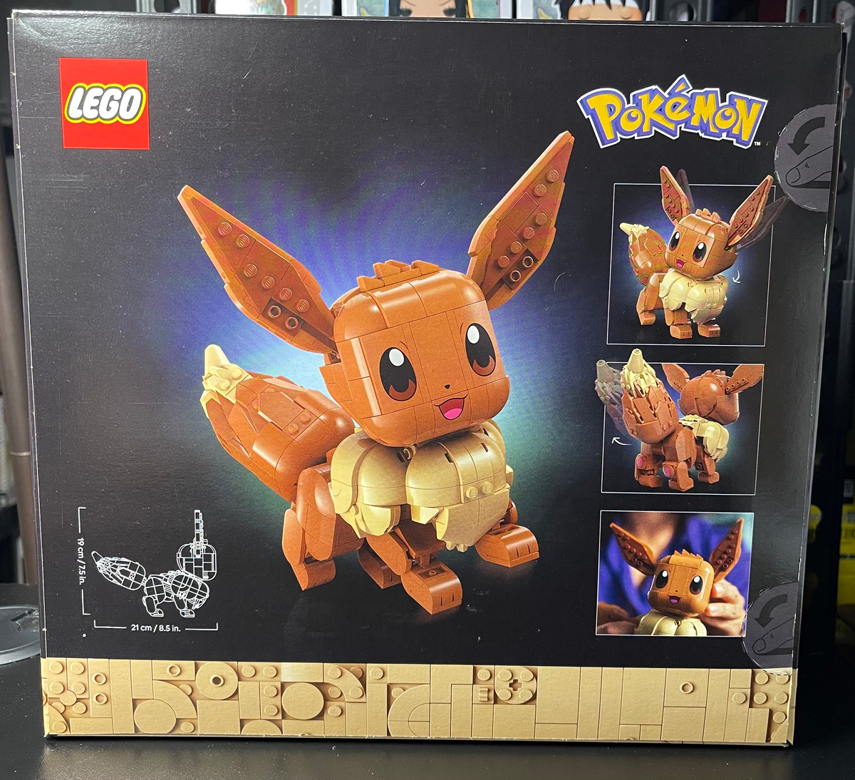 LEGO Pokemon Eevee Building Set 72151 image 1